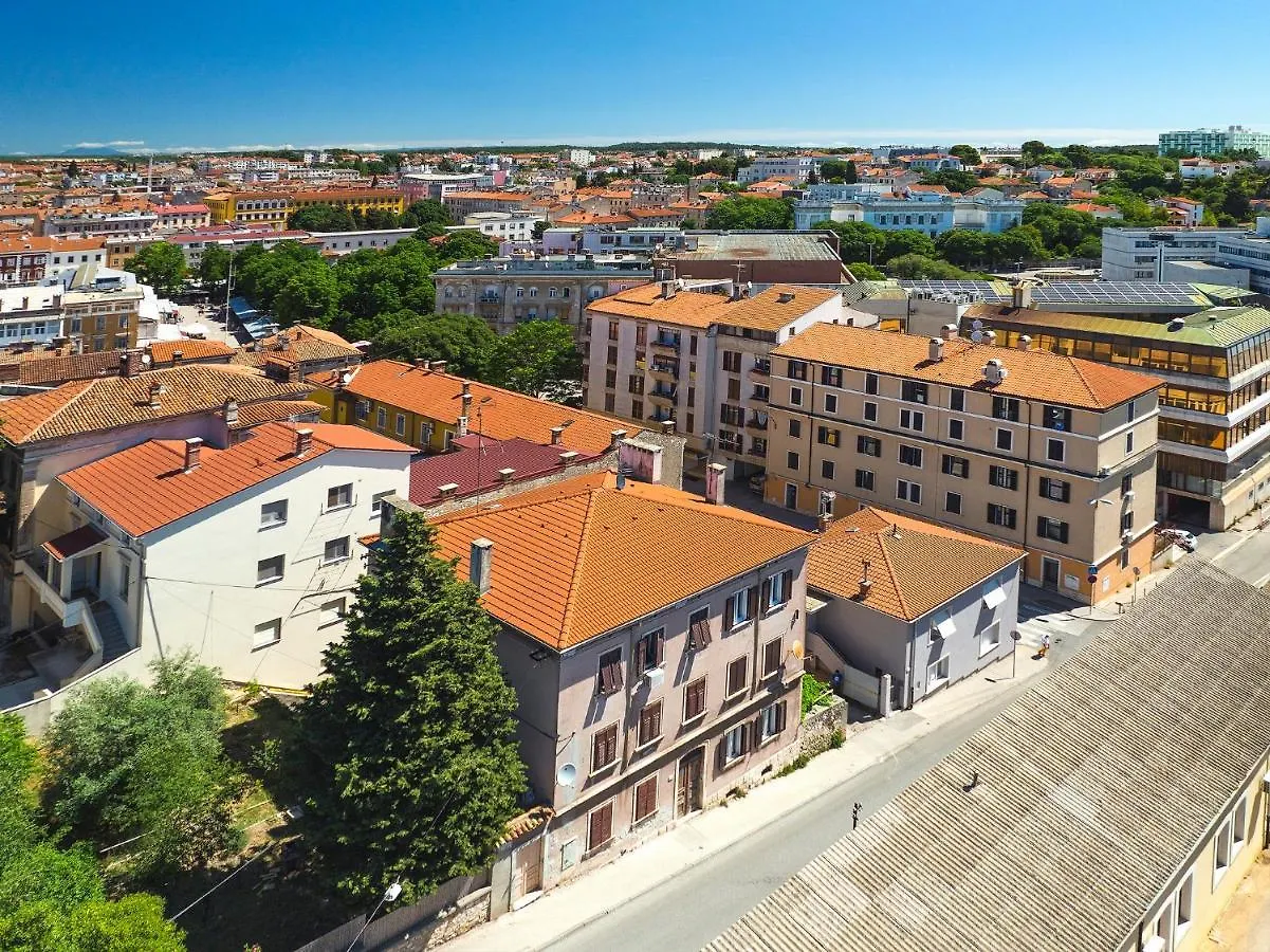 Apartment Erman City With Free Parking Pula